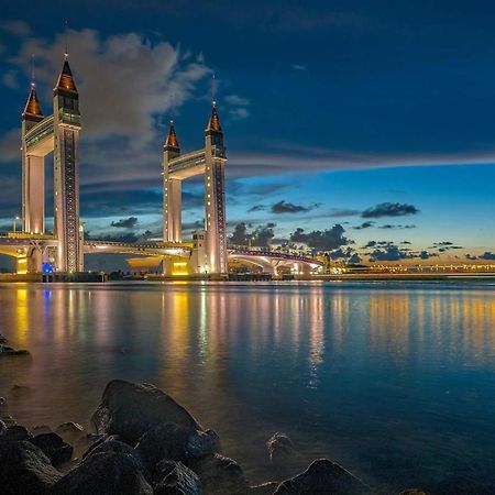 Daisyinn Budget Hotel Kuala Terengganu Кампонг Гонг Бадак Екстериор снимка