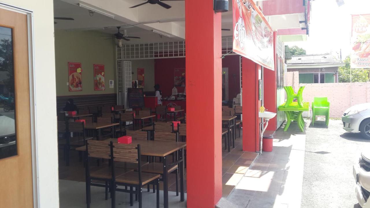 Daisyinn Budget Hotel Kuala Terengganu Кампонг Гонг Бадак Екстериор снимка
